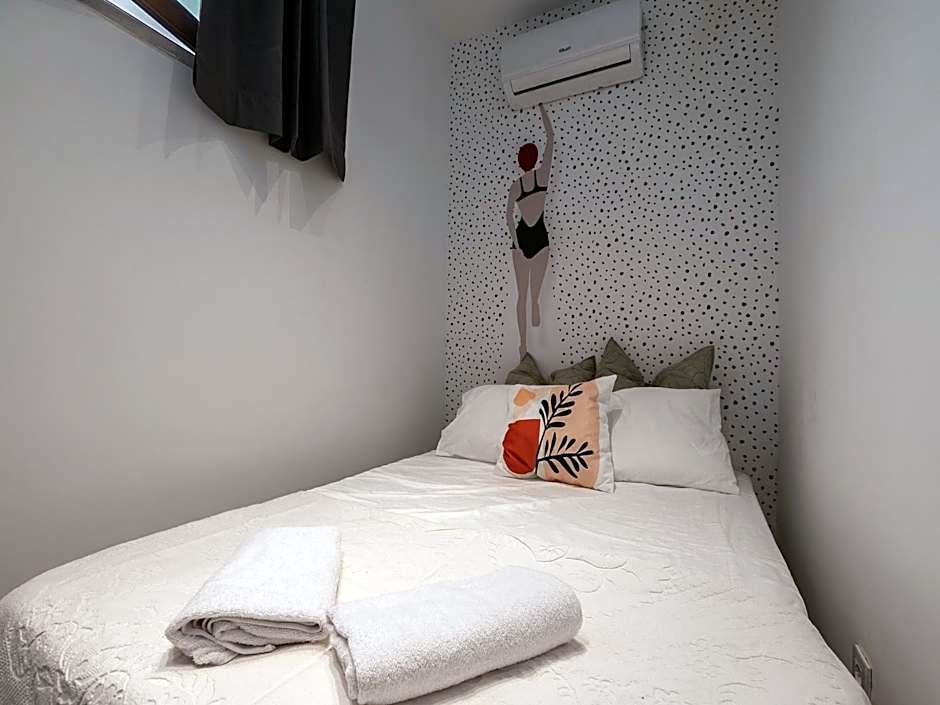 Walk in Hostel Faro Airport