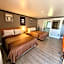 Cascade Lodge - Central Bend Retreat