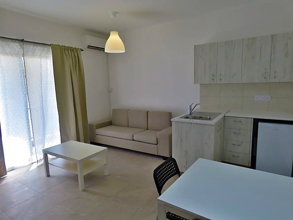 Polyxeni Hotel Apartments