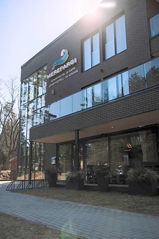 Merepargi ApartHotel & Cafe