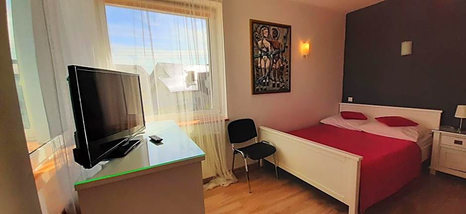 Słoneczny Dom pokoje i apartament na wynajem