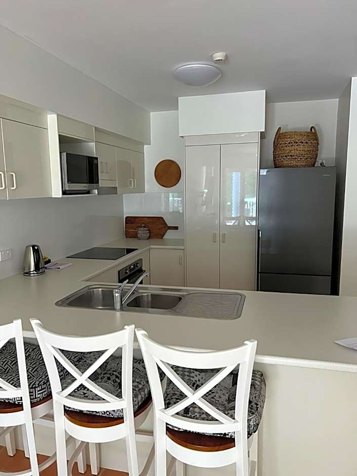 White Crest Apartments