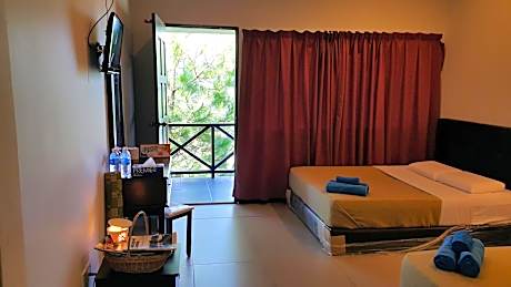 Deluxe Family Room