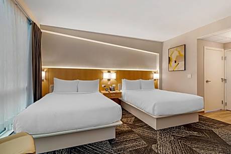 Queen Room with Two Queen Beds and City View - Non-Smoking