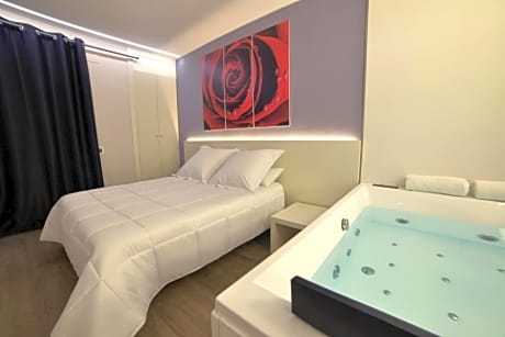 Double Room with a Hot Tub  with New Year's Package
