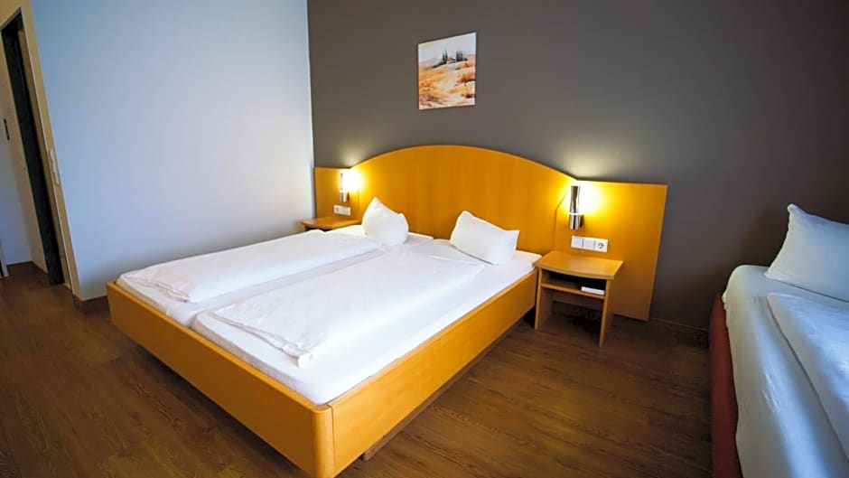 Hotel SunParc - SHUTTLE zum Europa-Park Rust 4km & Rulantica 2km