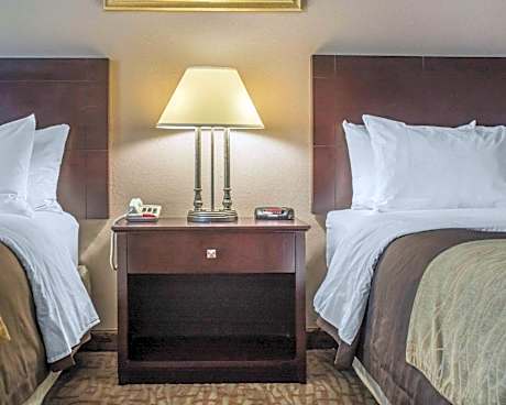 Double Room with Two Double Beds - Non-Smoking