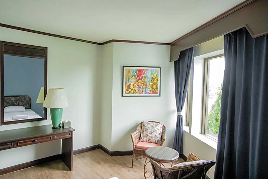 Royal Diamond Hotel (SHA Plus)