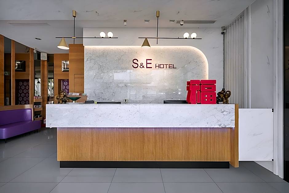 Zdjęcie 1 z 49 — S&E Hotel