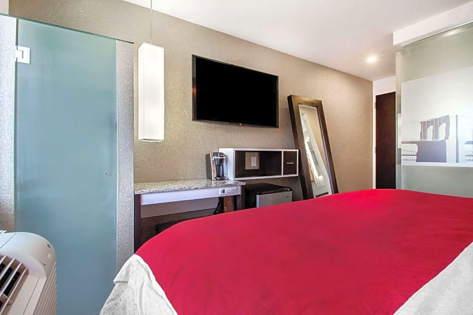 The Vue Hotel, Ascend Hotel Collection