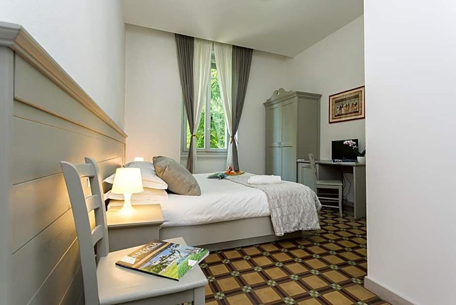 The Leoncino Hotel