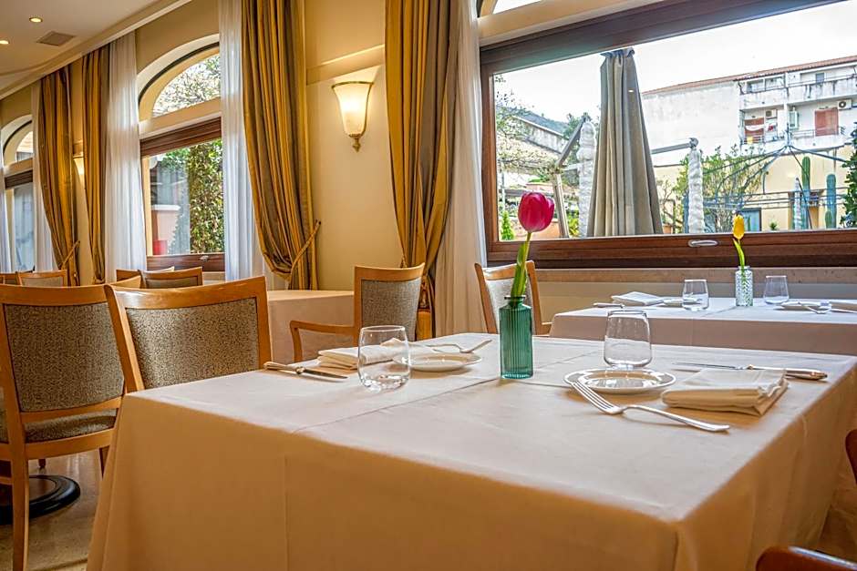 Hotel Cala Del Porto