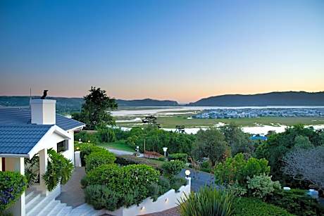 Candlewood Lodge