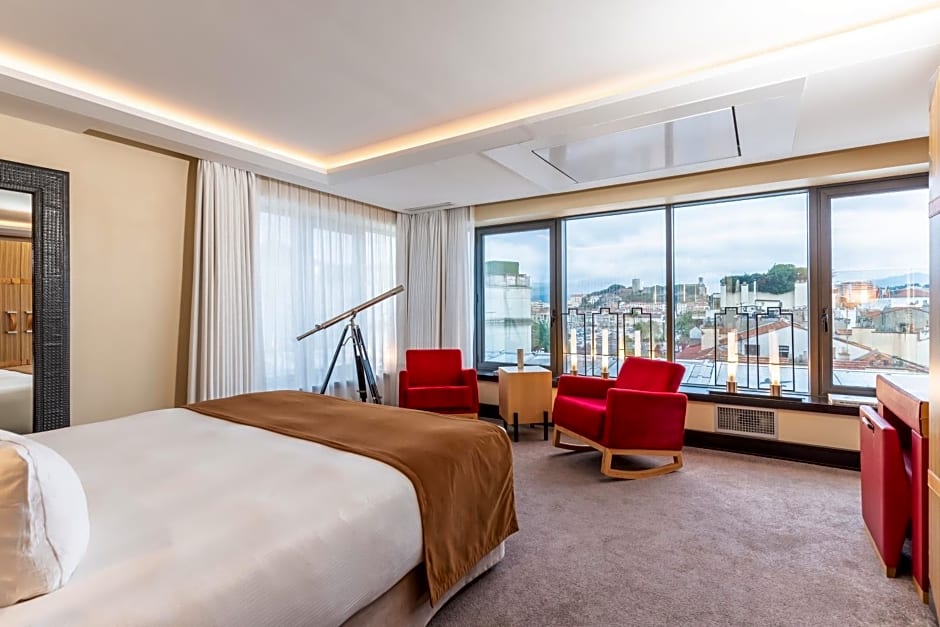 Five Seas Hotel Cannes, a Member of Design Hotels