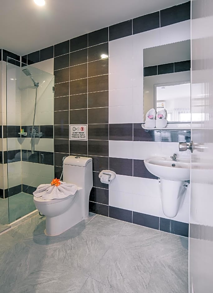 Studio Patong by iCheck inn