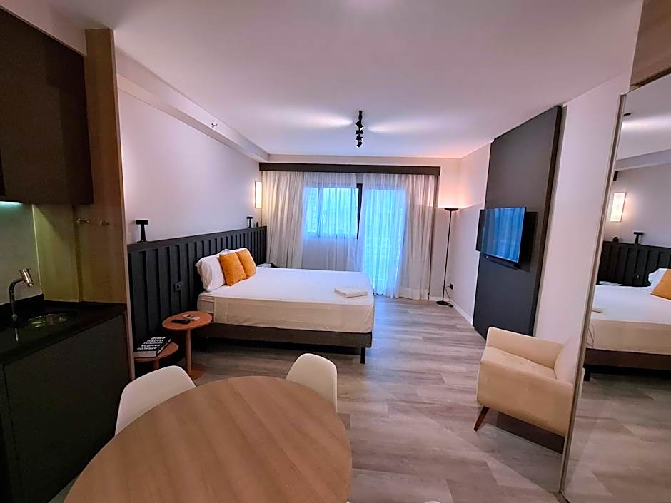 AlphaStay by Alpha - StayService