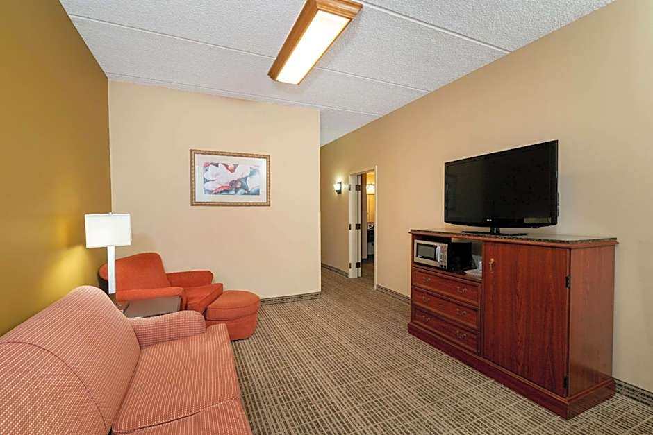 Baymont by Wyndham Knoxville/Cedar Bluff