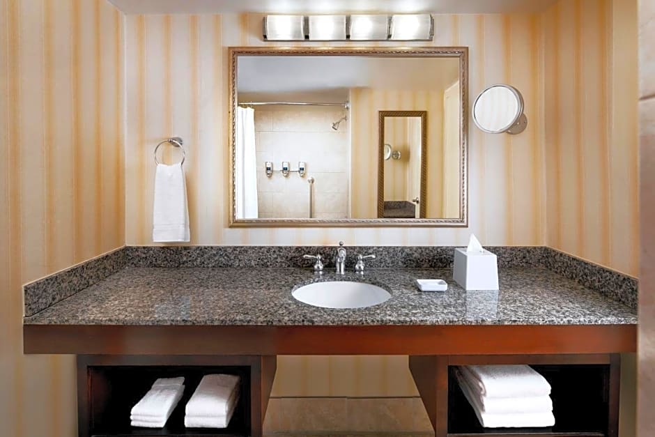 Four Points by Sheraton Richmond Airport
