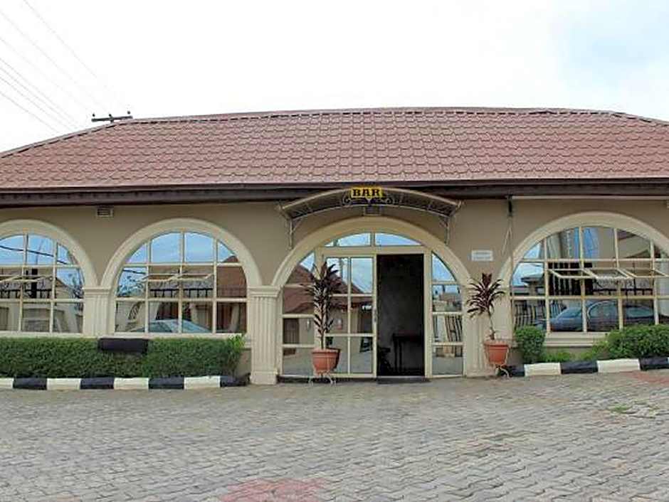Foto 1 di 23 di White Plain Suites