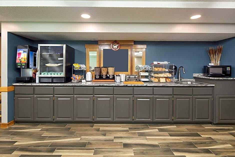 AmericInn by Wyndham Northfield