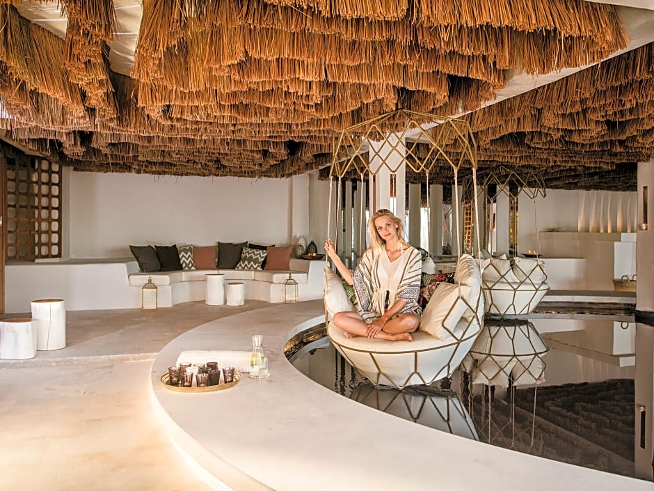 Grecotel LUX ME White