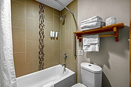 Standard Queen Room with 2 Queen Beds - Non-Smoking