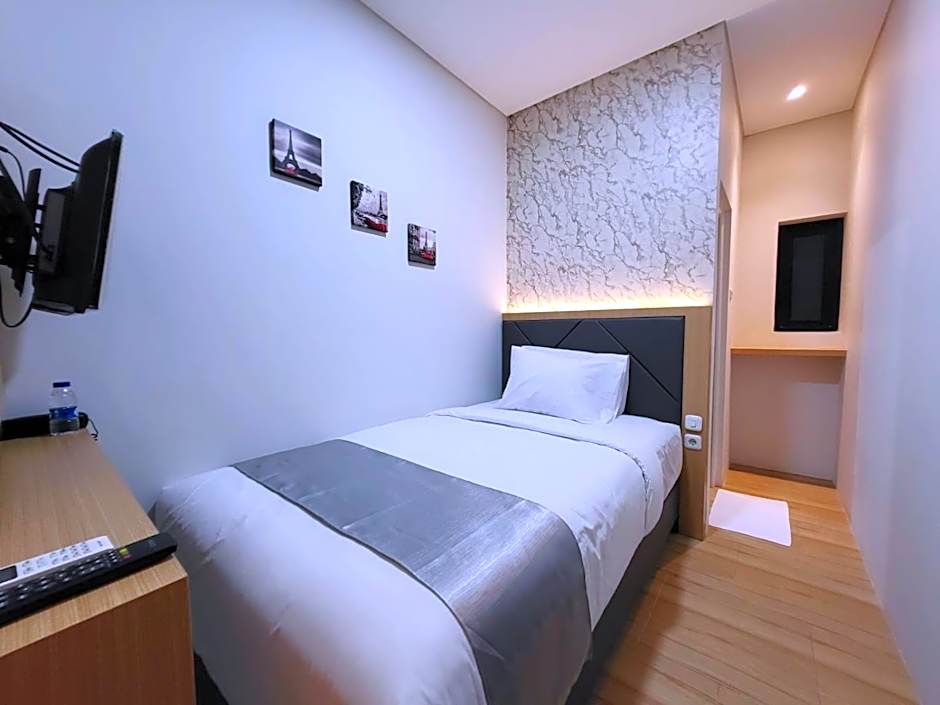 Grand Plaza Boutique Hotel