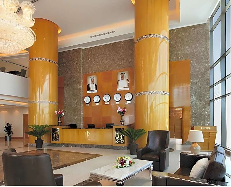 Grand Hotel