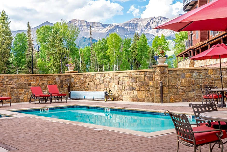 Bear Creek Lodge 309B by Alpine Lodging Telluride