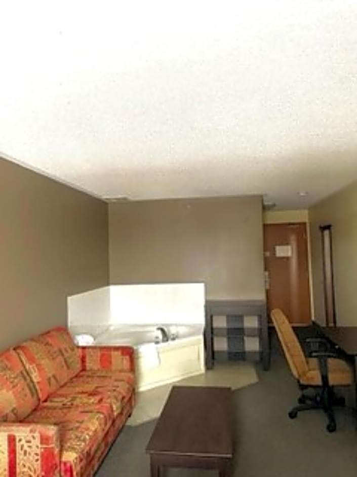 Super 8 by Wyndham Barrie South