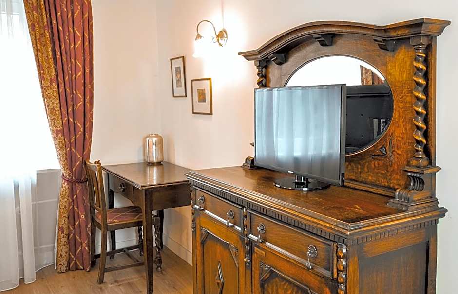 Hotel Altmünchen by Blattl