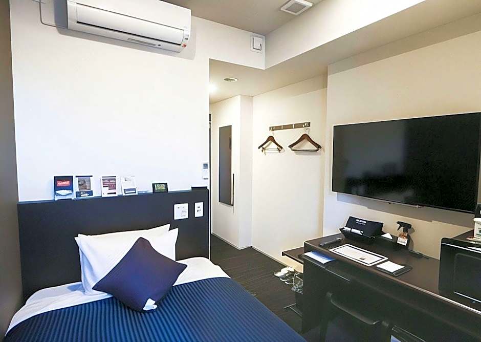 HOTEL LiVEMAX SENDAI HIROSEDORI