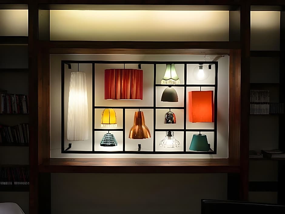 Travel Art Inn
