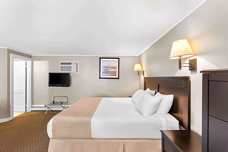 Rodeway Inn Gorham Riverside