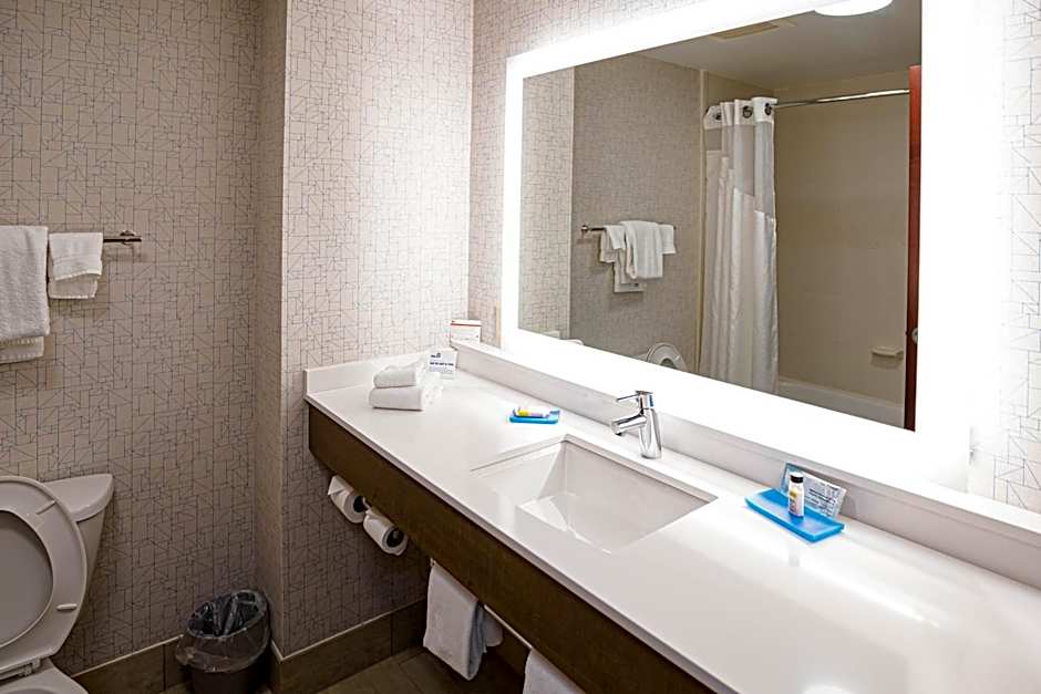 Holiday Inn Express & Suites Knoxville - Farragut by IHG