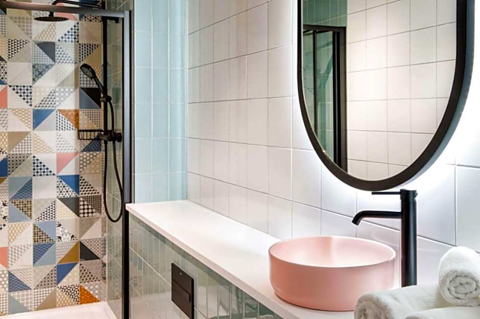 Spark by Hilton London Romford