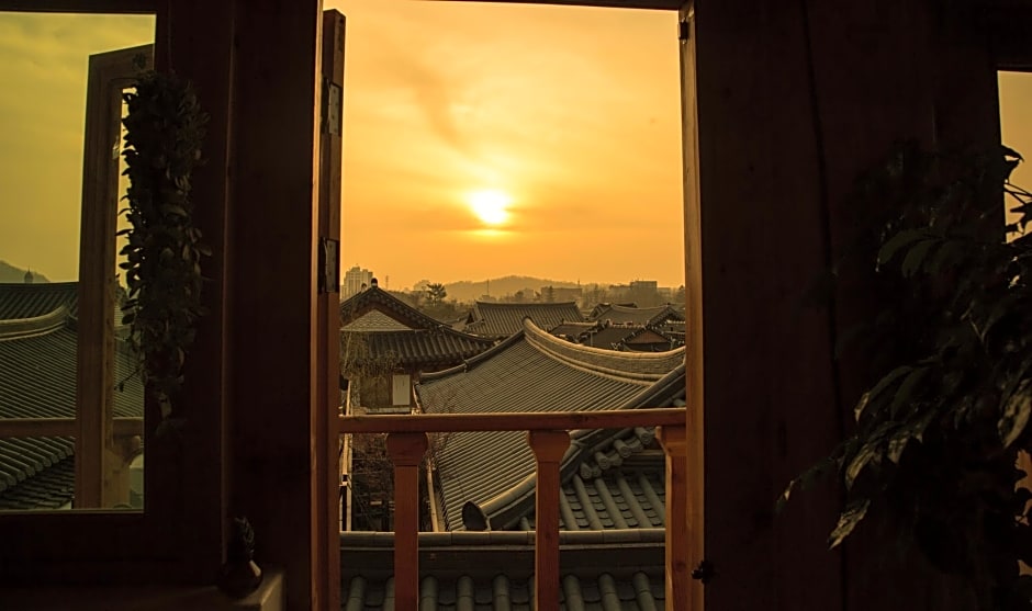Laon Hanok Gguljam
