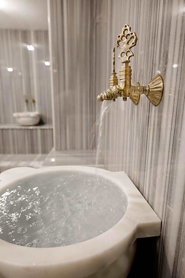 Laren Sea Side Hotel Spa