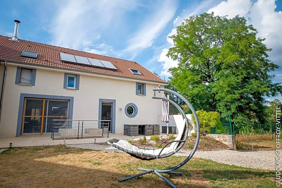 Le Nid d'Alex Spa , Rando et table d'hôte