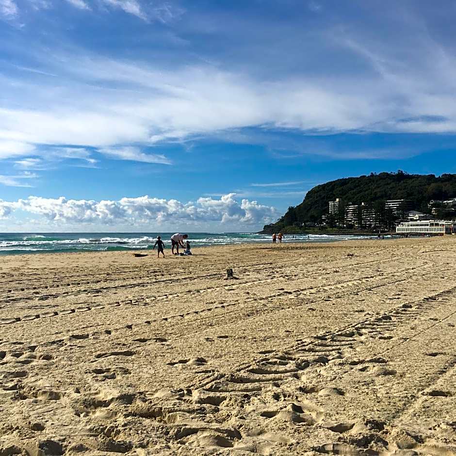 Burleigh Palms Holiday Apartments