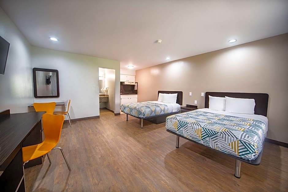 Motel 6-Livingston, TX