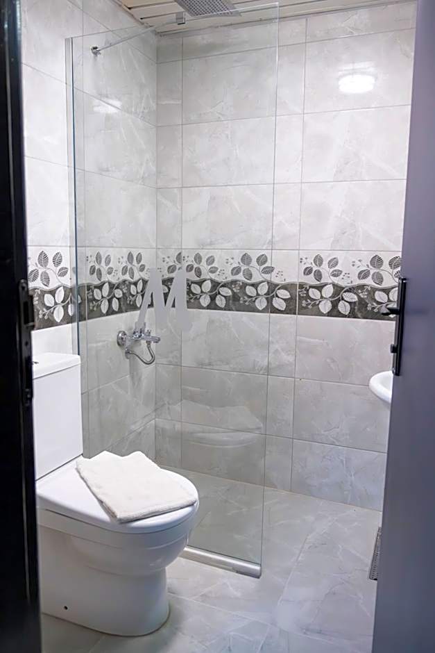 Mustis Royal Plaza Hotel