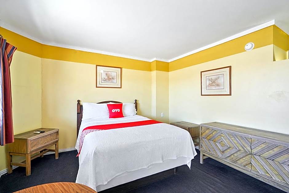 OYO Hotel Alpine TX near University