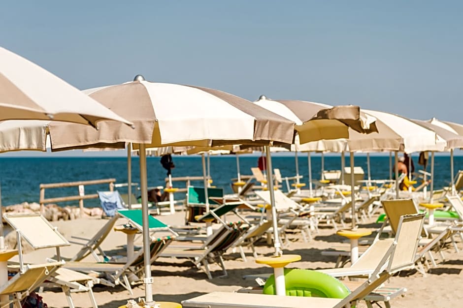 Club del Sole Spina Family Collection