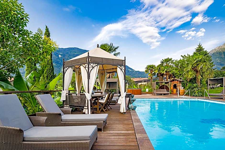 Photo 1 of 50 of Ruster Resort