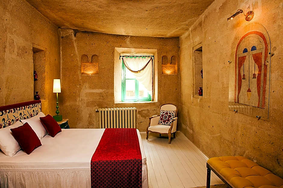 Hezen Cave Hotel