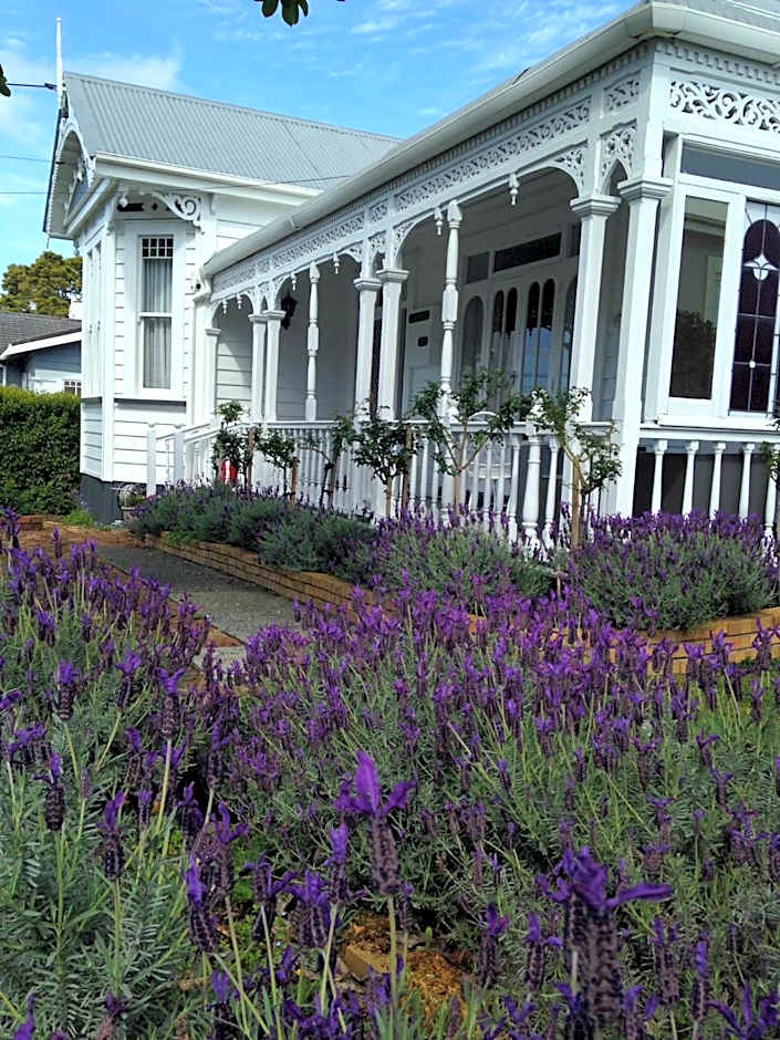 Chelsea House Bed & Breakfast