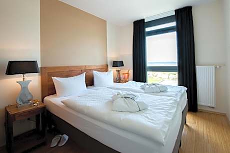 Studio Apartment with Sea View - Ground Floor