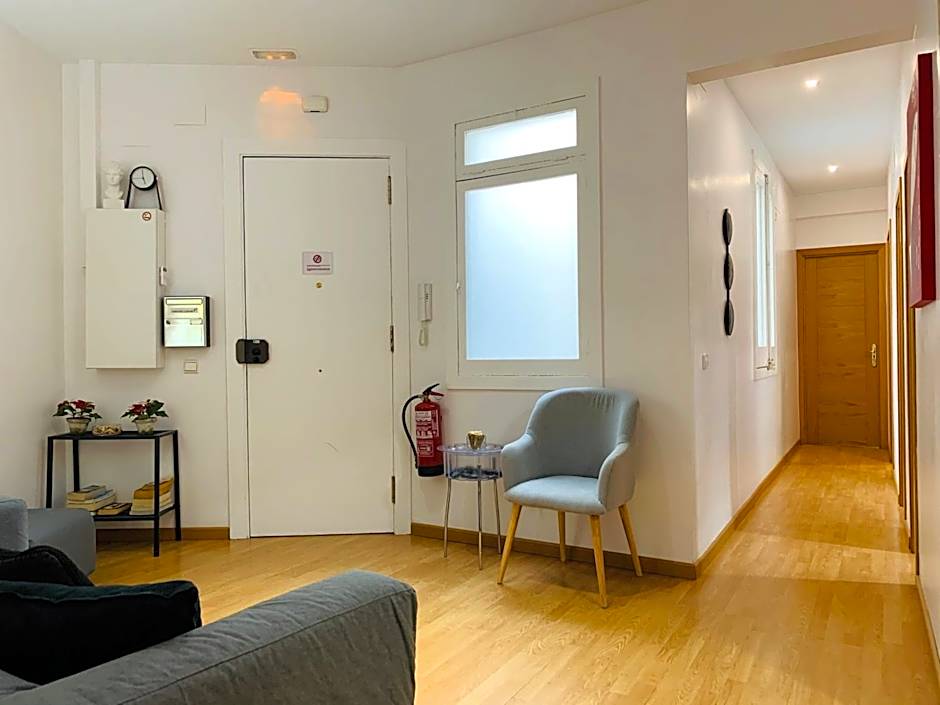 Super Balmes Guest House