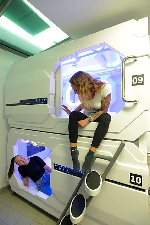 Space Home Apartment - Inner City